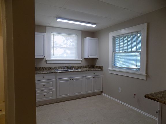 2nd image of 626 Highland St N APT 3