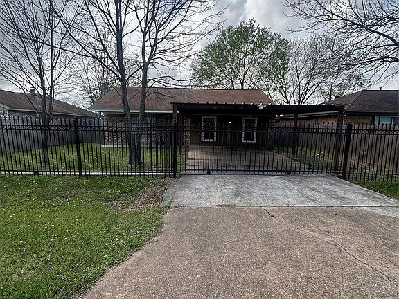 2nd image of 1135 Greencroft St