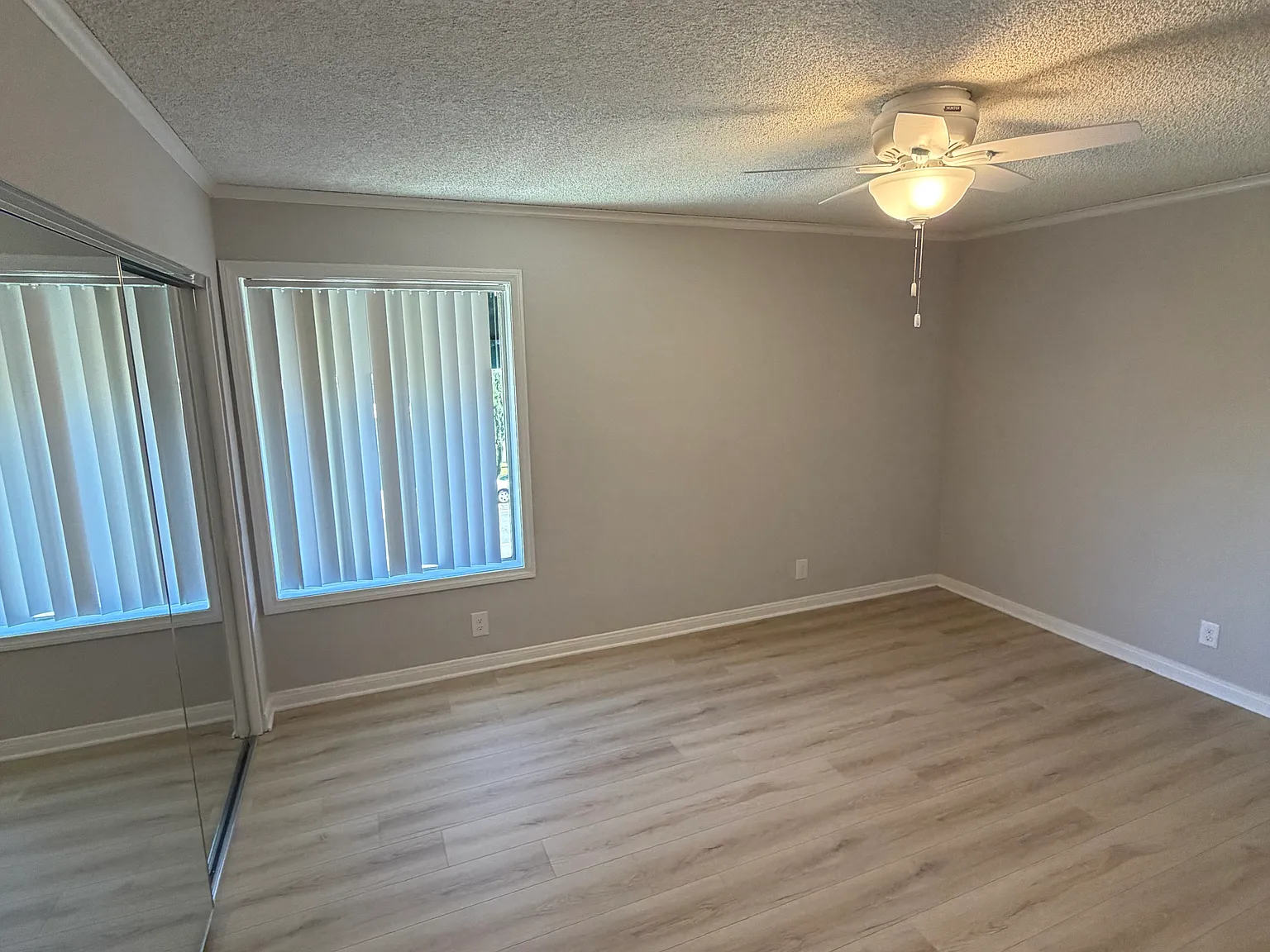 2 bed, 1200 sqft, $2,700 — Photo 4