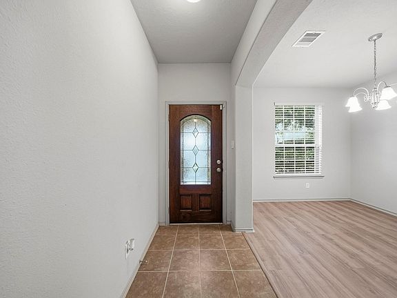 5th image of 5907 Water Violet Ln