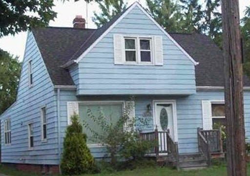 2nd image of 17503 Grovewood Ave