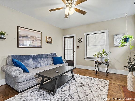 3rd image of 1105 E 10th Street