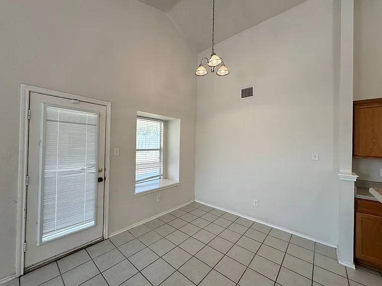 4700 Sydney Harbour Ct — Photo 18