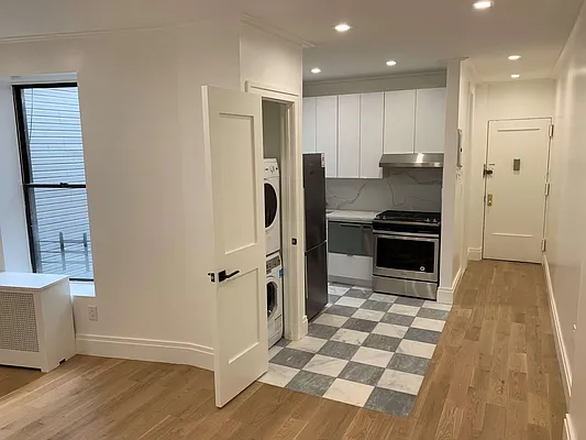 Rented by Brown Harris Stevens | media 28