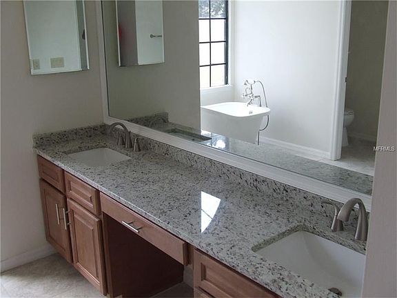 5th image of 3919 Haynes Cir