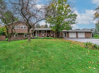 2039 Hoffman Rd, Cazenovia, NY 13035