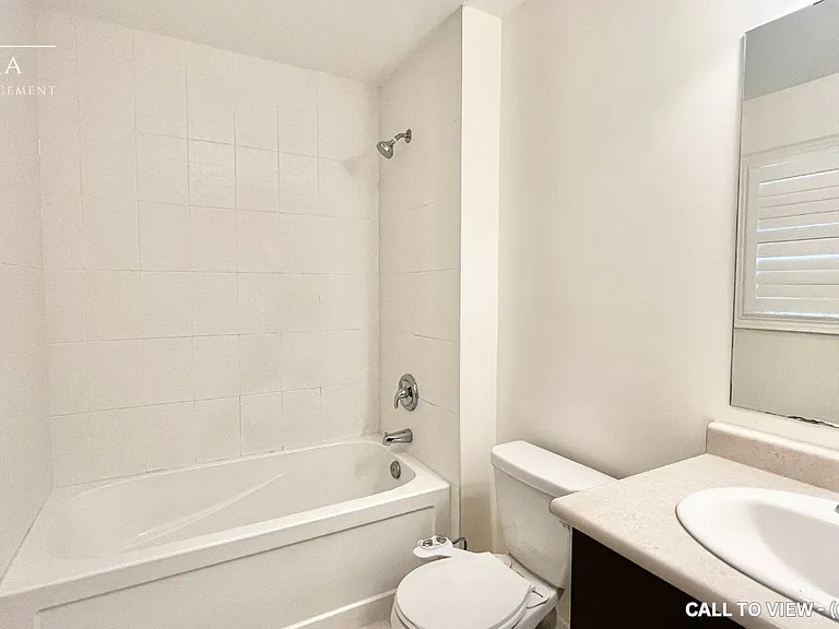 62 Bassett Cres — Photo 20