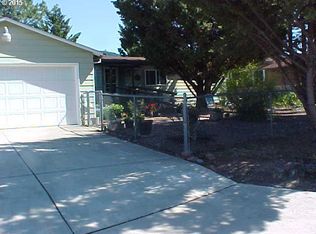 241 Raintree Ave, Sutherlin, OR 97479