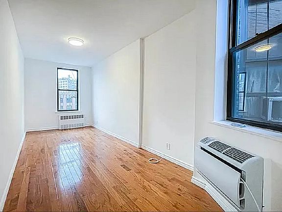3rd image of 255 6th Ave APT 6E