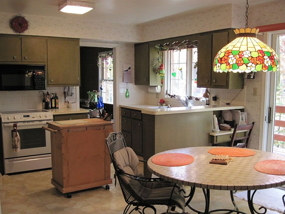 2nd image of 2730 Susan Ln