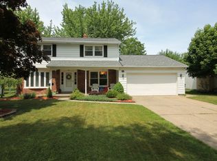 66 Willow Green Dr, Buffalo, NY 14228