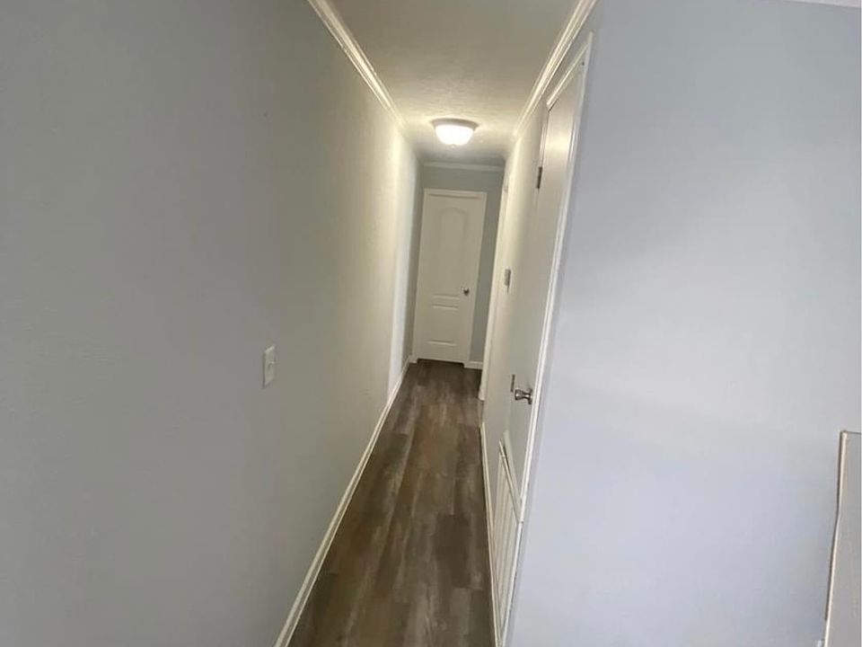 1st image of 533 Miss Ellie Cir