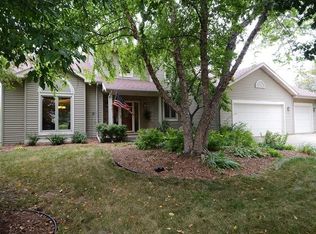 9 S Woodmont Cir, Madison, WI 53717