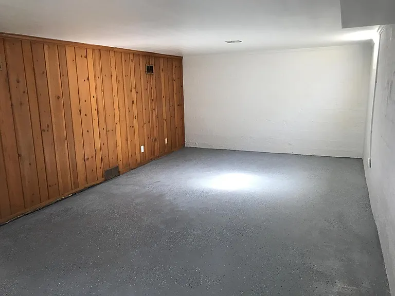 207 S Pinecrest St — Photo 10