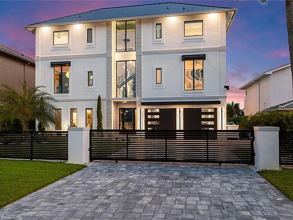 2nd image of 18 Pelican ST E