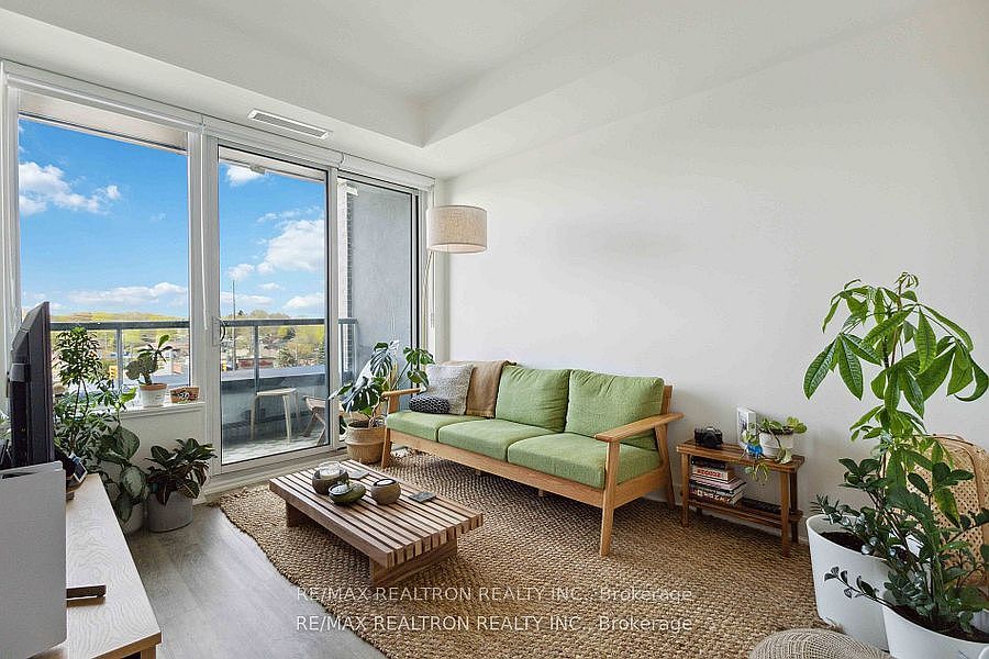 1st image of 185 Deerfield Rd #315