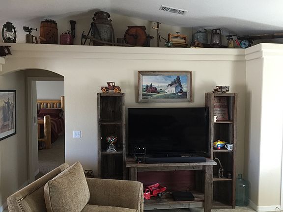 3rd image of 2995 Pepperwood Dr