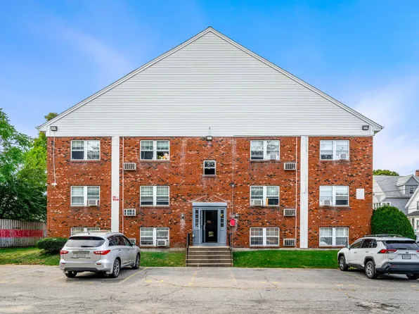 50 Pine St, Lowell, MA