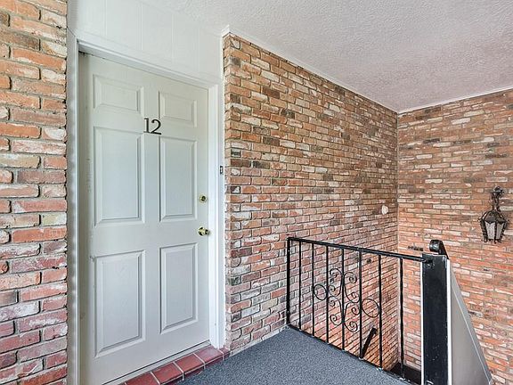 4th image of 333 Eubanks Ct APT 12