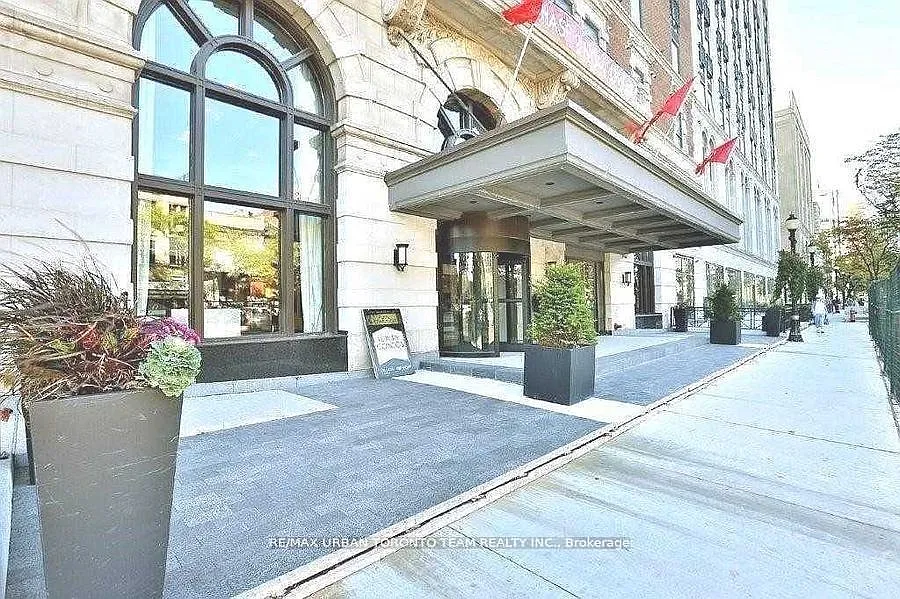 Residences Of Royal Connaught — Photo 2