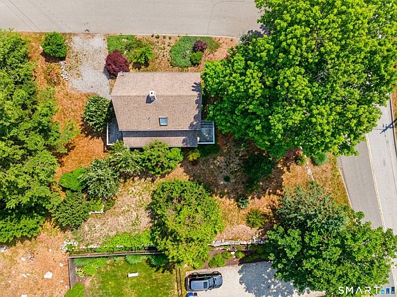 4th image of 61 Prospect Hill Road