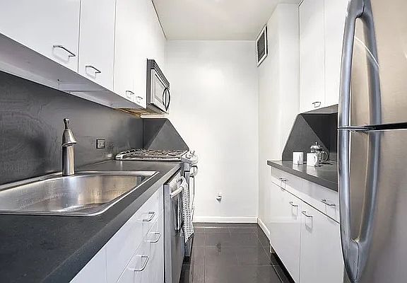 4th image of 382 Central Park W APT 14H