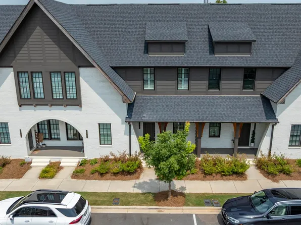 1040 Windsor Dr, Birmingham, AL 35242