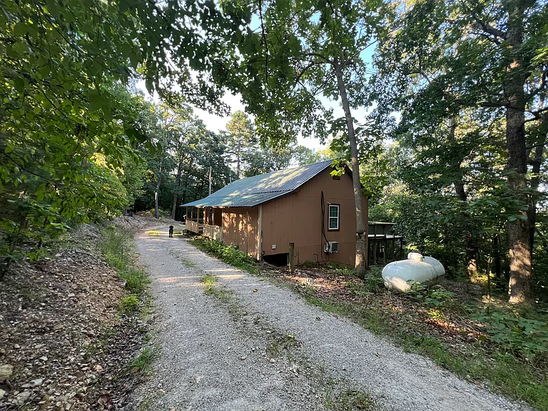 588 County Road 114 — Photo 9