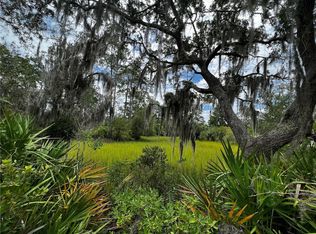 371 Shore Dr, Brunswick, GA 31520