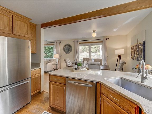 3rd image of 18218 NE 92nd St