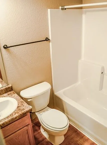 2866 W Hillshire Dr — Photo 8
