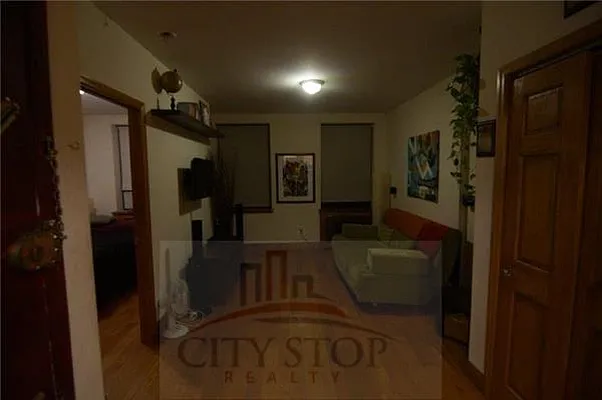 Rented by City Stop Realty | media 11