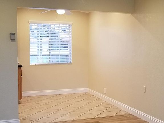3rd image of 2764 Pierpont Blvd
