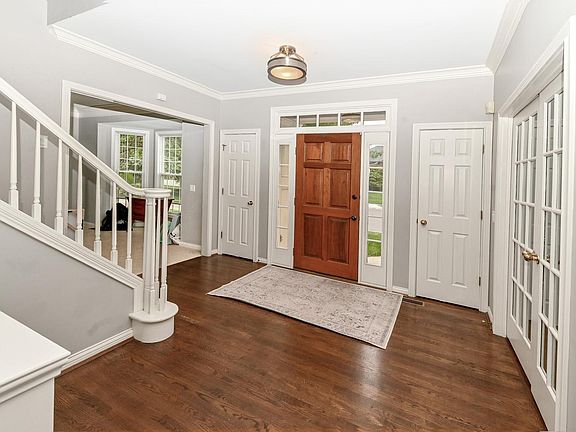 3rd image of 5109 Autumnwood Dr