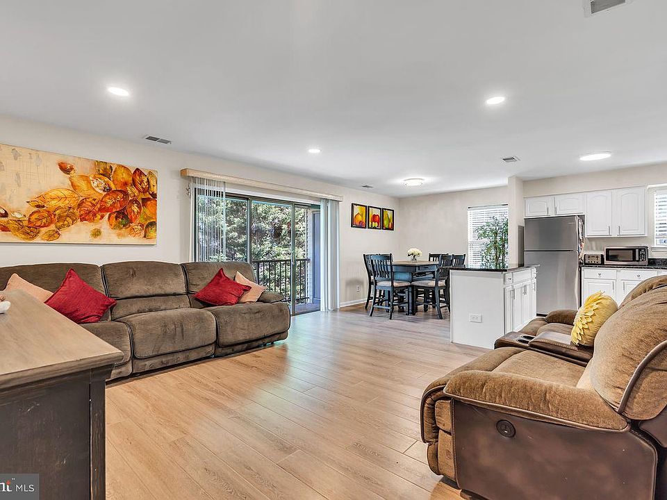 1st image of 138 Wyndham Pl