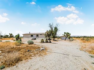 1930 Calaveras Rd, Pinon Hills, CA 92372