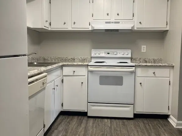 Madrid Apartments, 3245 Orchard Manor Cir APT 11, Louisville, KY 40220