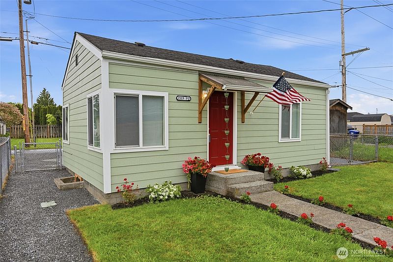 2nd image of 2119 Walnut Street #C
