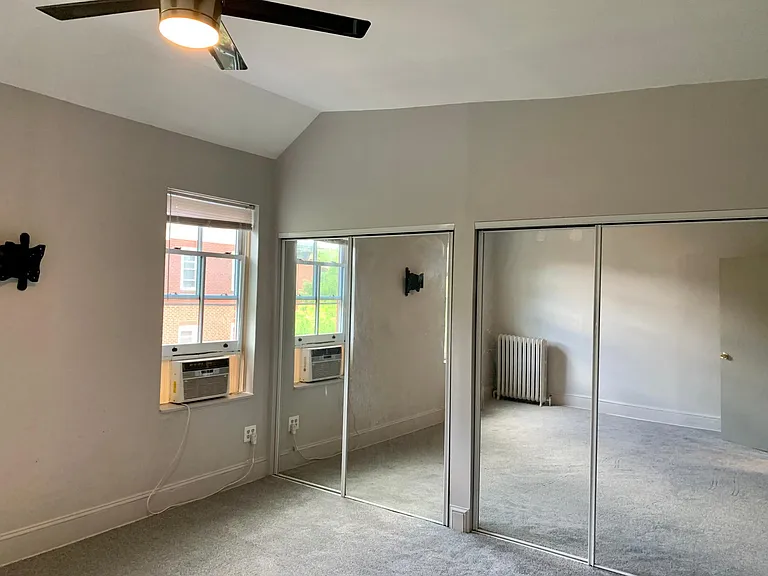 1928 Wallace St #3 — Photo 6