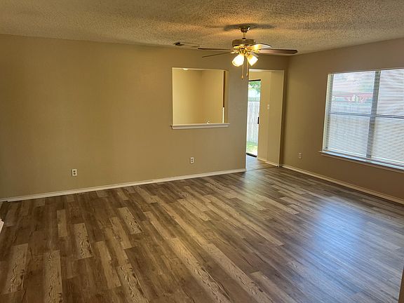 3rd image of 7030 Cole Creek Dr