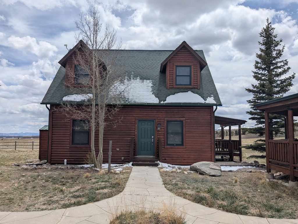 242 Fuller Dr #B - Property Image