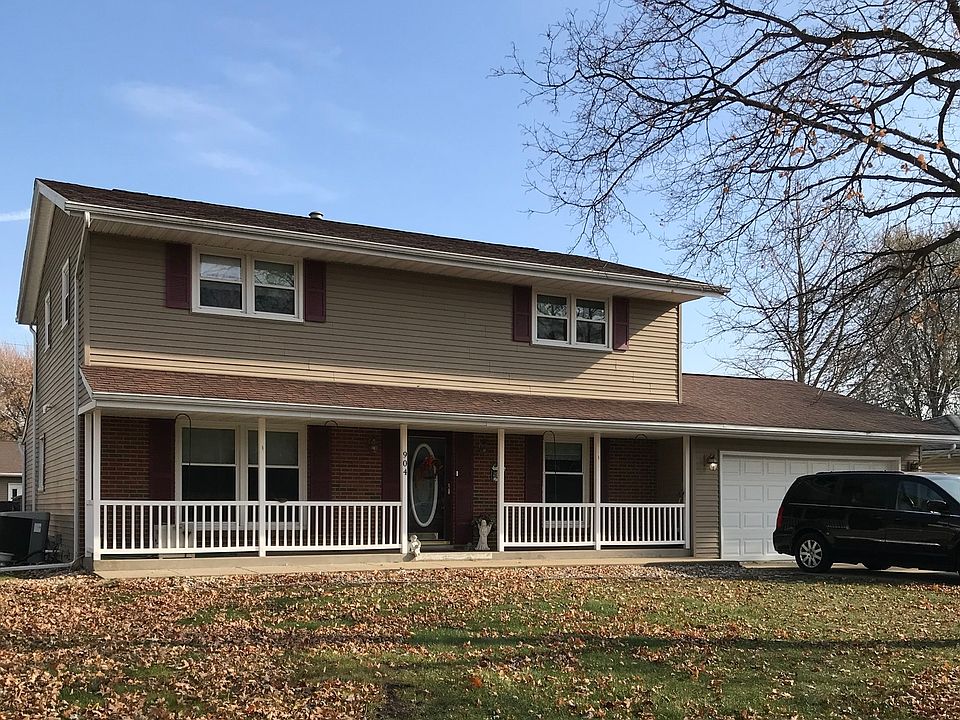 1st image of 904 N Illini Ave