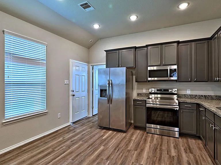 11475 Underwood St — Photo 14
