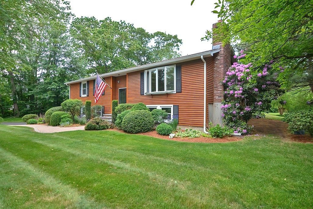 977 Highland St, Holliston, MA 01746 Zillow