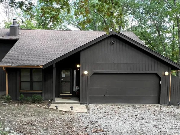 26188 Ridgetrail Dr, Warrenton, MO 63383