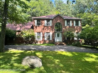 716 Teaberry Trl, Stroudsburg, PA 18360