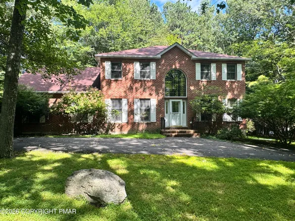 716 Teaberry Trl, Stroudsburg, PA 18360