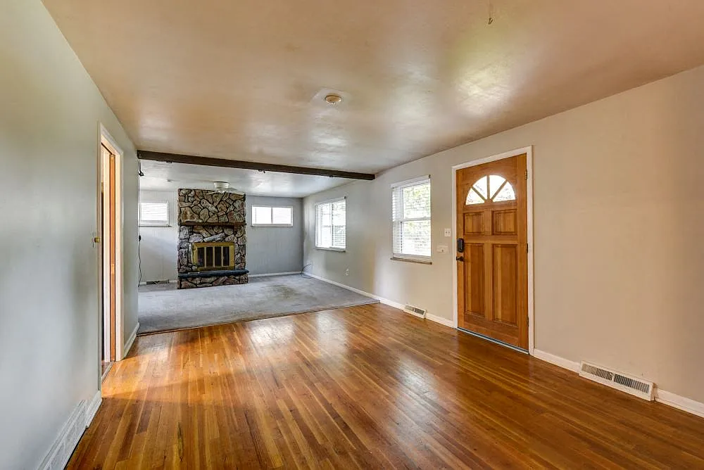 Floor plan 2 Bed 1 Bath
