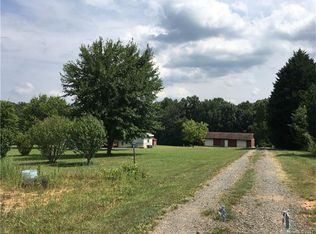 195 Candi Ln, Mocksville, NC 27028