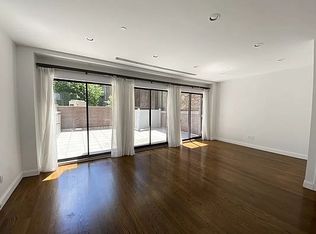 56 Spring St, New York, NY 10012